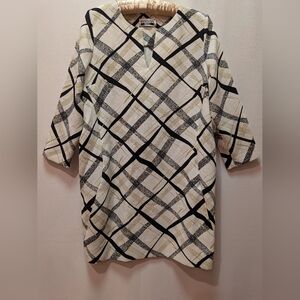 Textured Plaid Dress or Tunic Top in Cream, Black & Gold